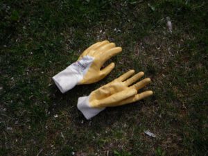 gloves, gardening, garden, glove, gardening gloves, nature, clothing, protection, working gloves, work, gardeners